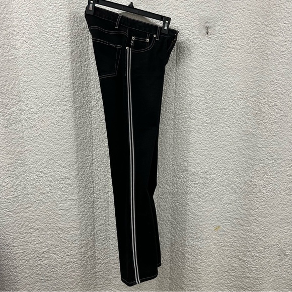 Guess women’s 26 black denim with white stripes on the side of each leg - Picture 8 of 8